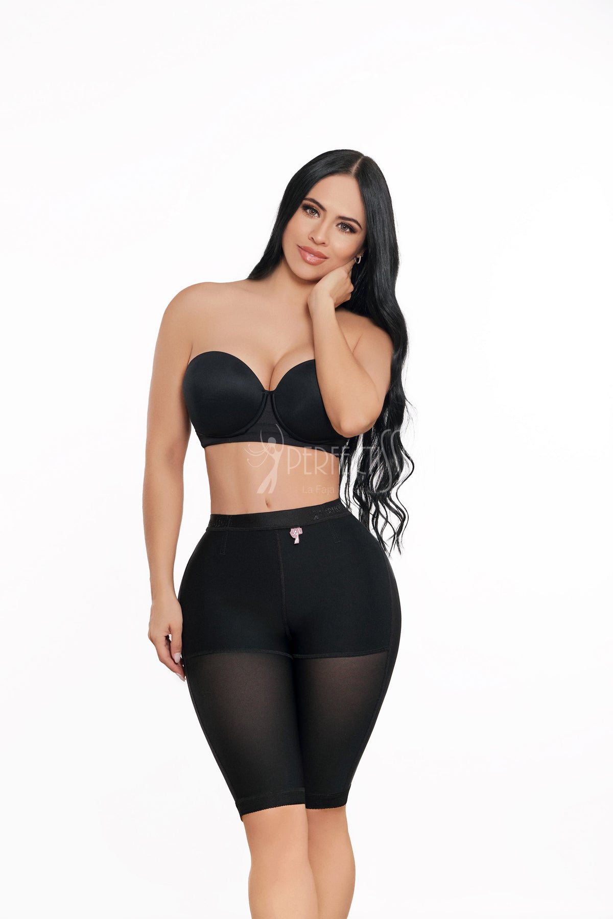 SHORT ULTRAINVISIBLE LARGO